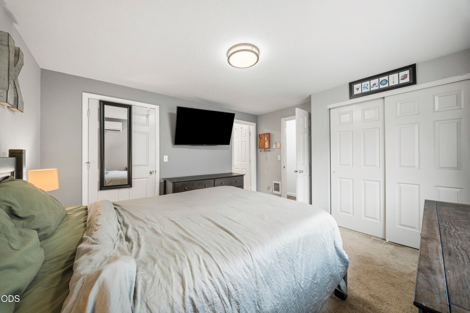 Photo of 2971 SW Salmon Avenue 22 of 34