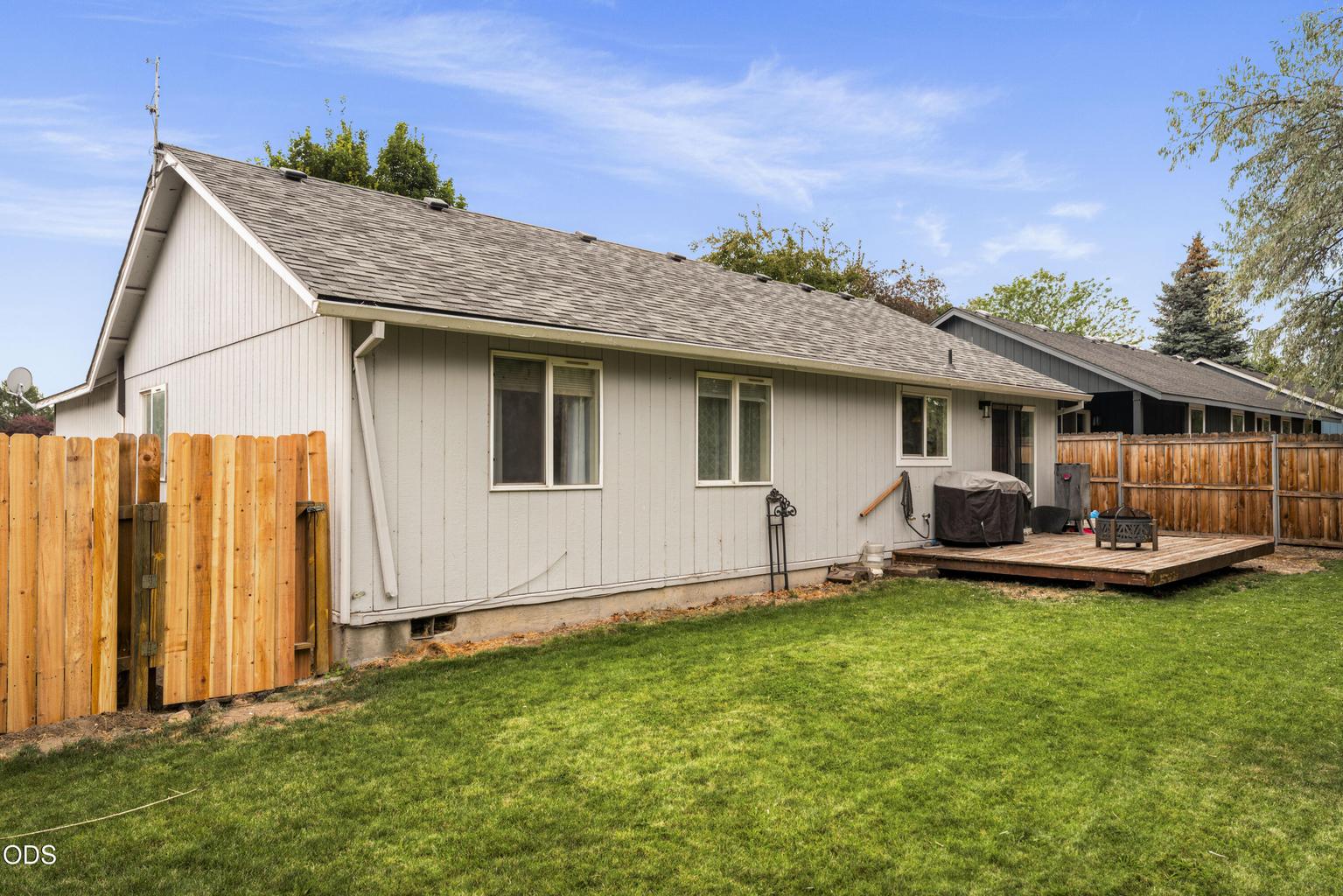 Photo of 2971 SW Salmon Avenue 32 of 34
