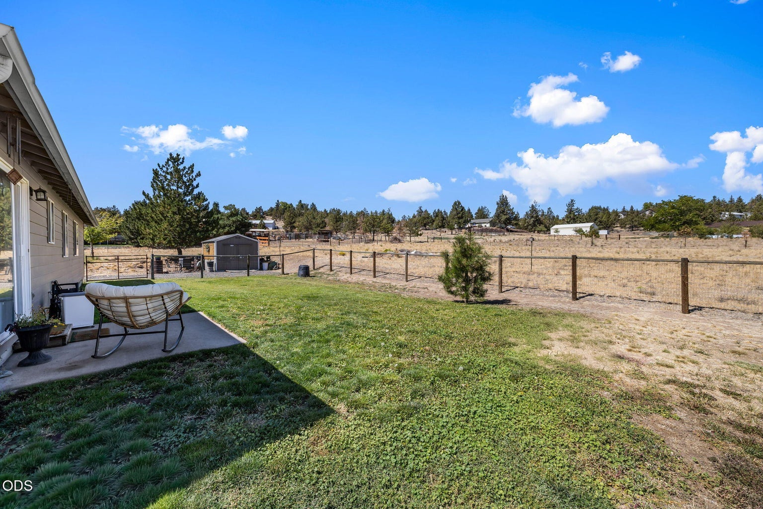 Photo of 1940 SE Sagebrush Drive 47 of 62