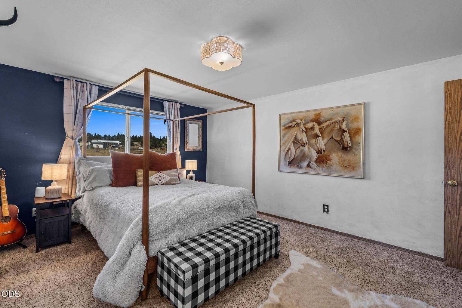 Photo of 1940 SE Sagebrush Drive 30 of 62
