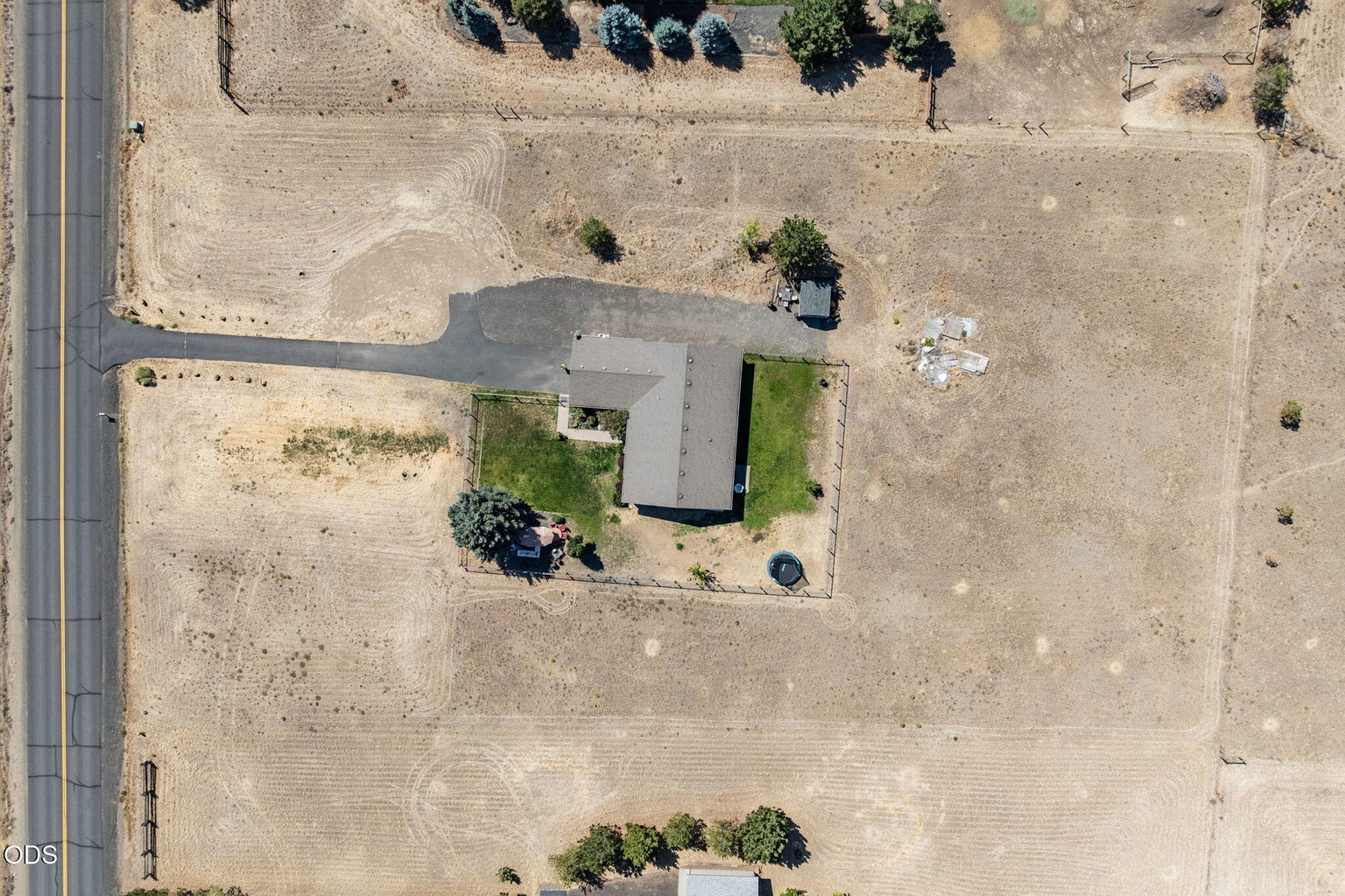 Photo of 1940 SE Sagebrush Drive 53 of 62