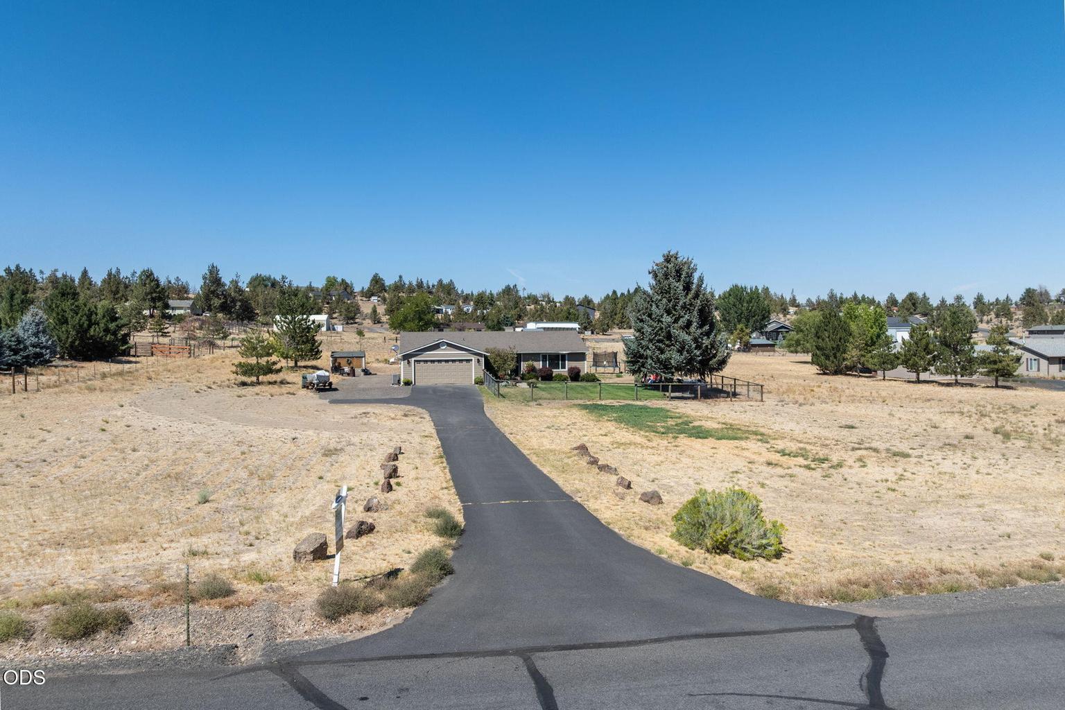 Photo of 1940 SE Sagebrush Drive 56 of 62