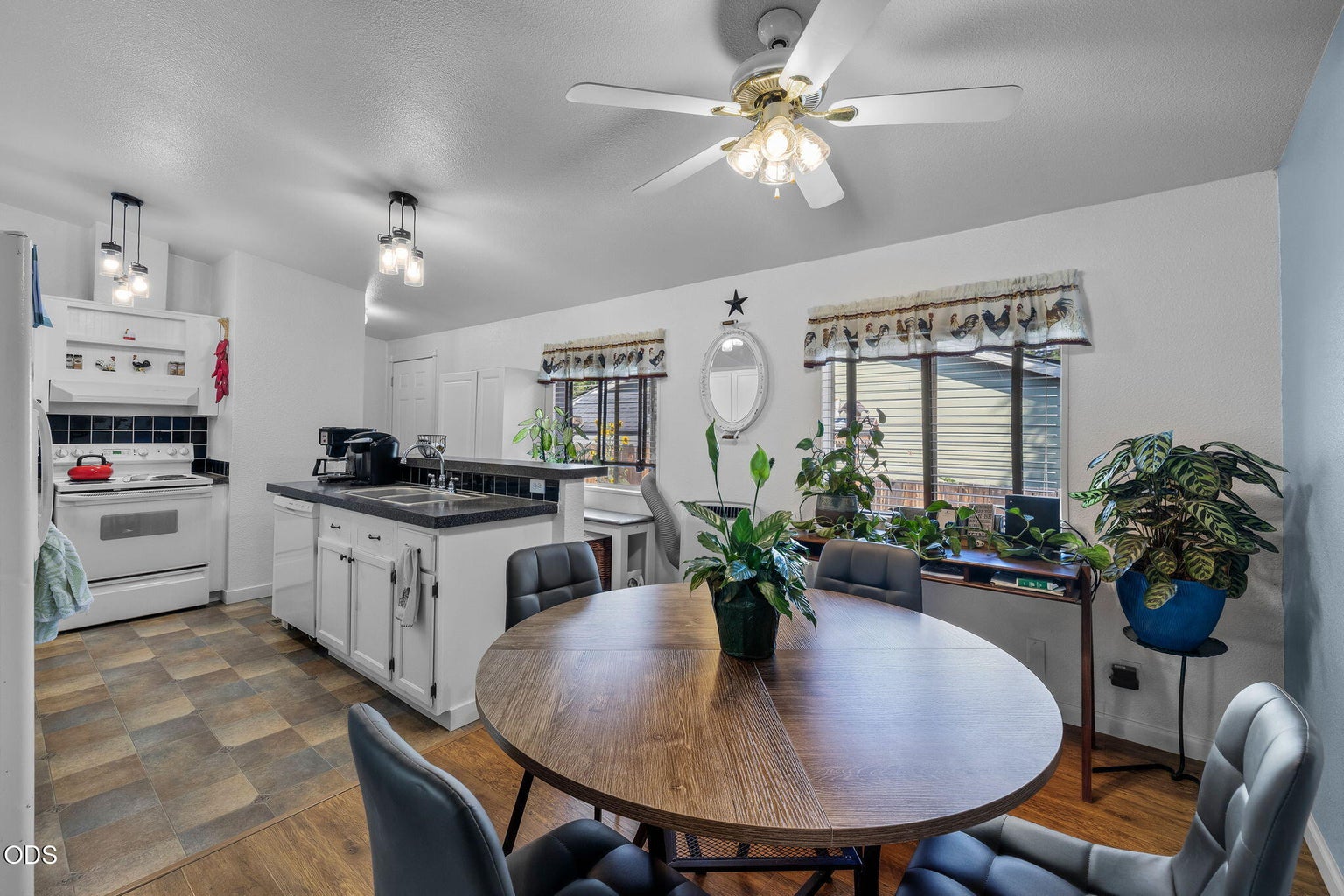 Photo of 2808 SW 25th Street 8 of 50