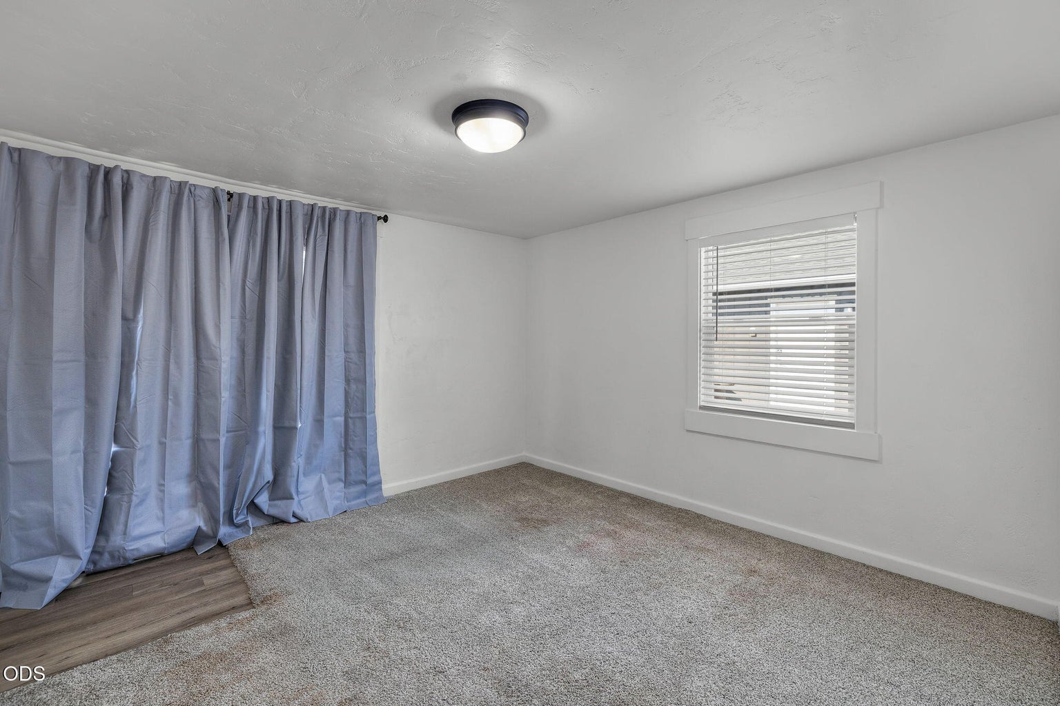 Photo of 673 NE Garner Street 11 of 35