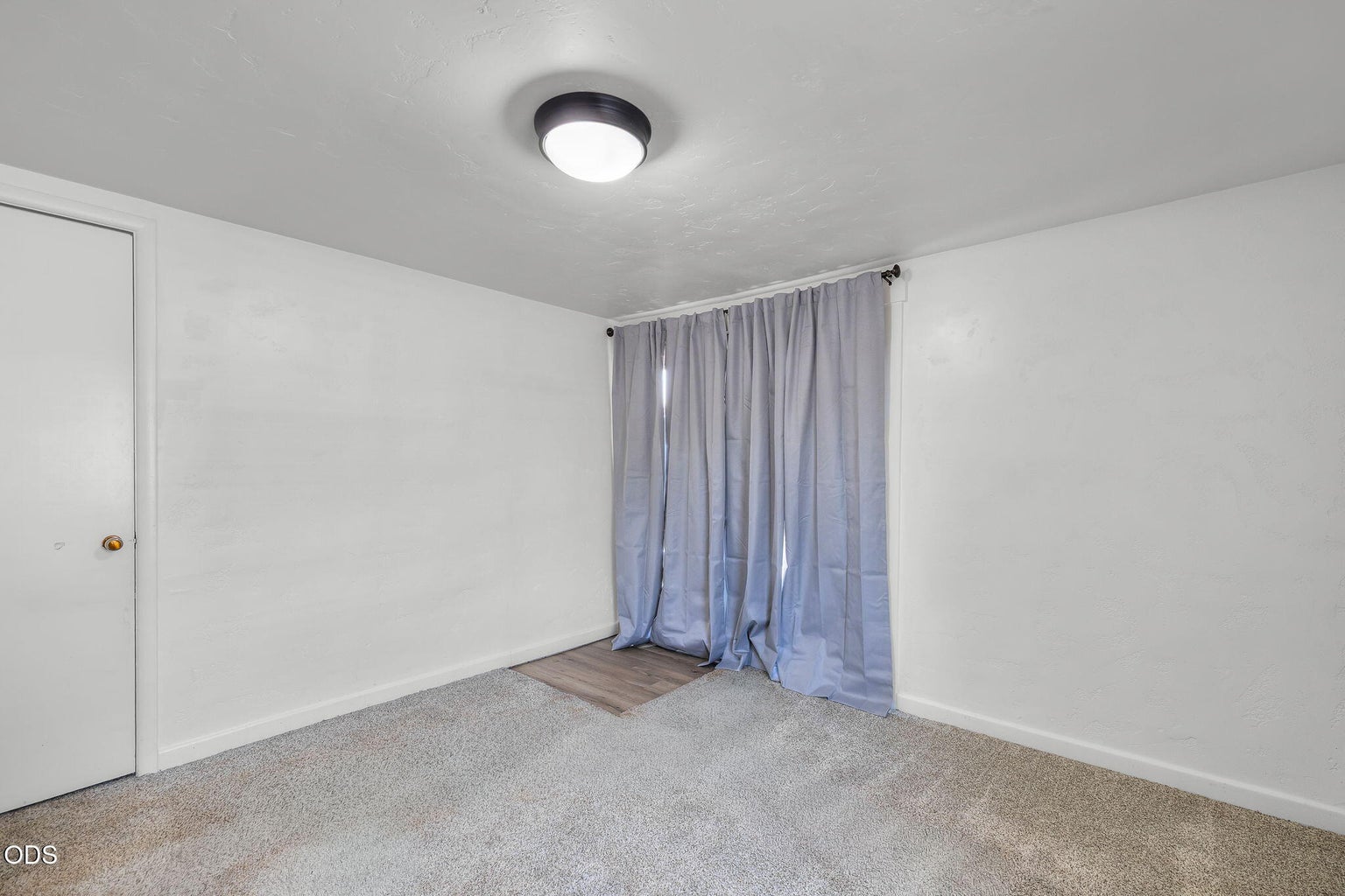 Photo of 673 NE Garner Street 13 of 35