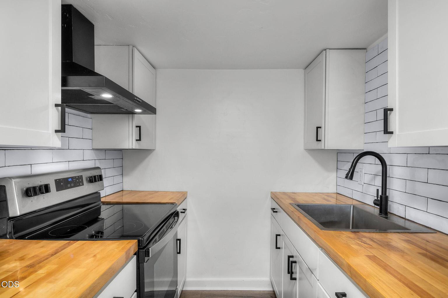 Photo of 673 NE Garner Street 15 of 35