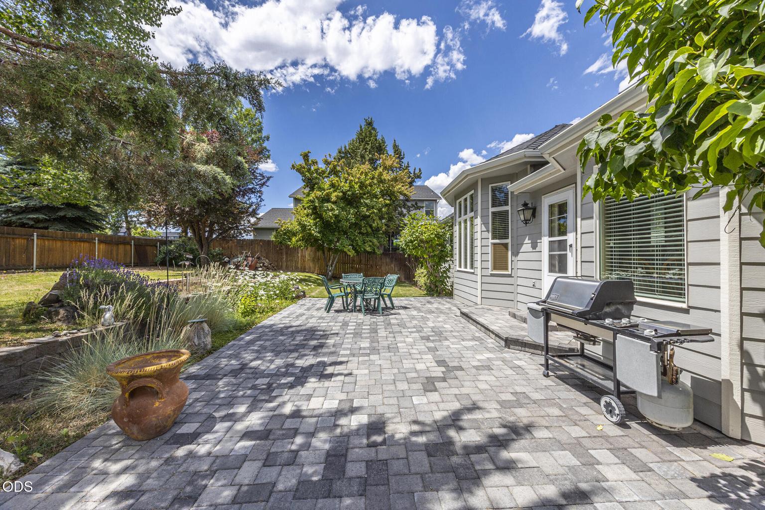 Space for Entertaining!