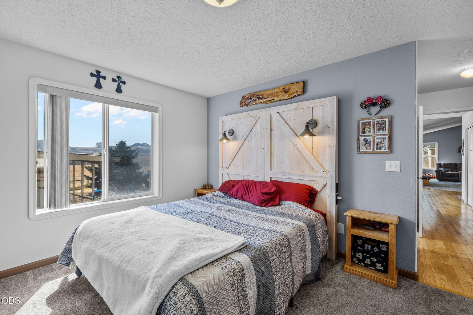 Photo of 2085 SE Sagebrush Drive 14 of 52