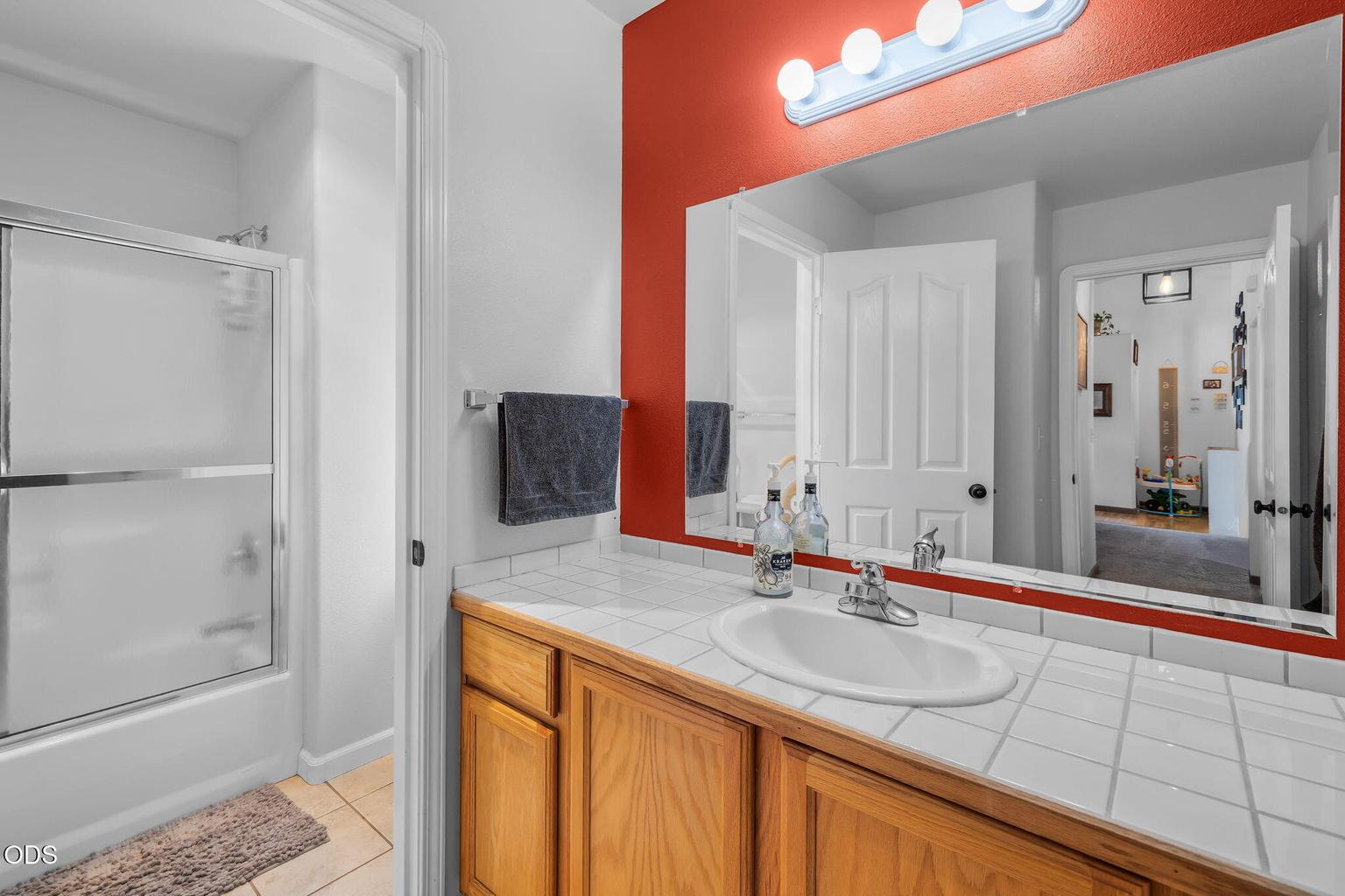Photo of 2085 SE Sagebrush Drive 20 of 52