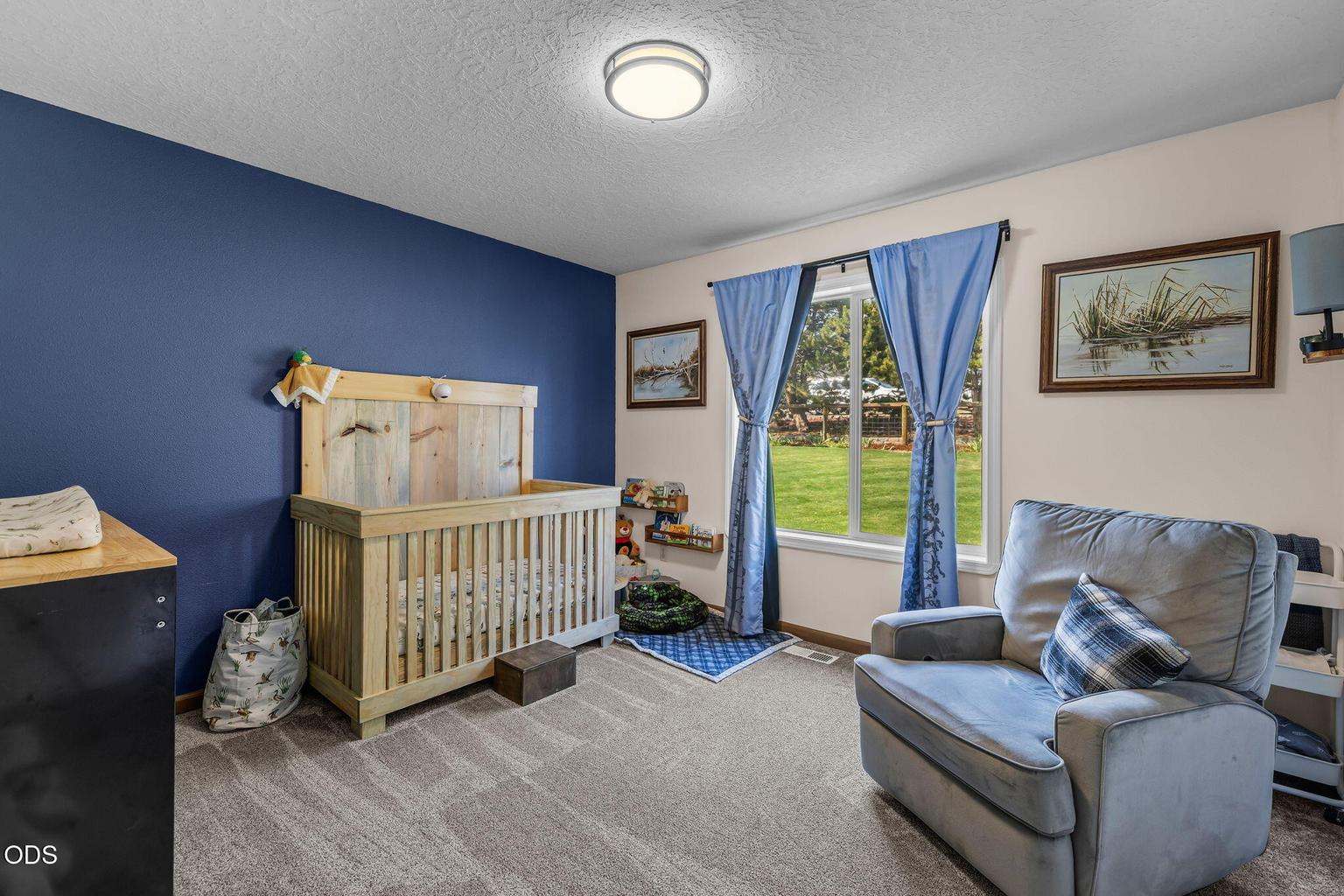 Photo of 2085 SE Sagebrush Drive 21 of 52