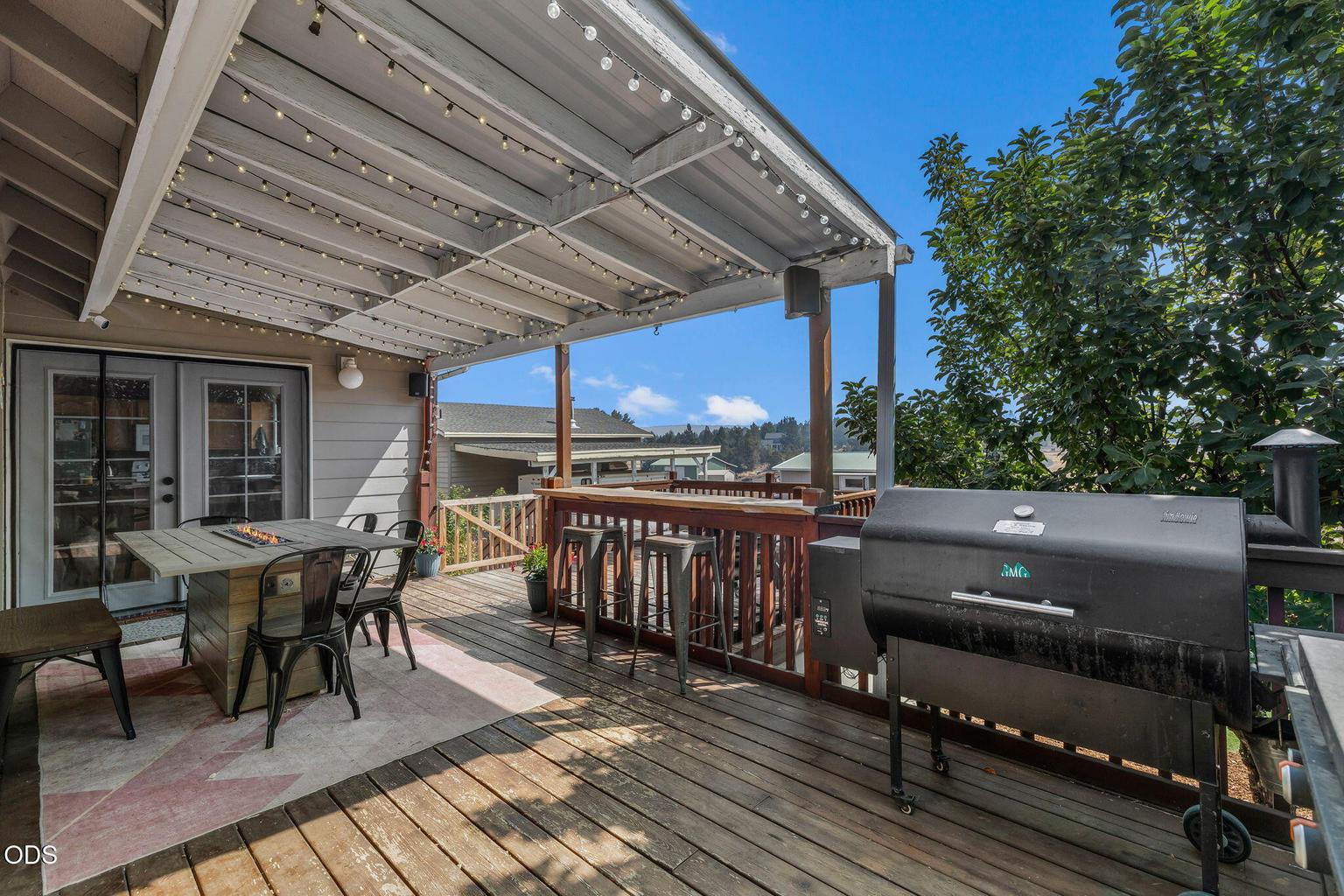Photo of 2085 SE Sagebrush Drive 26 of 52