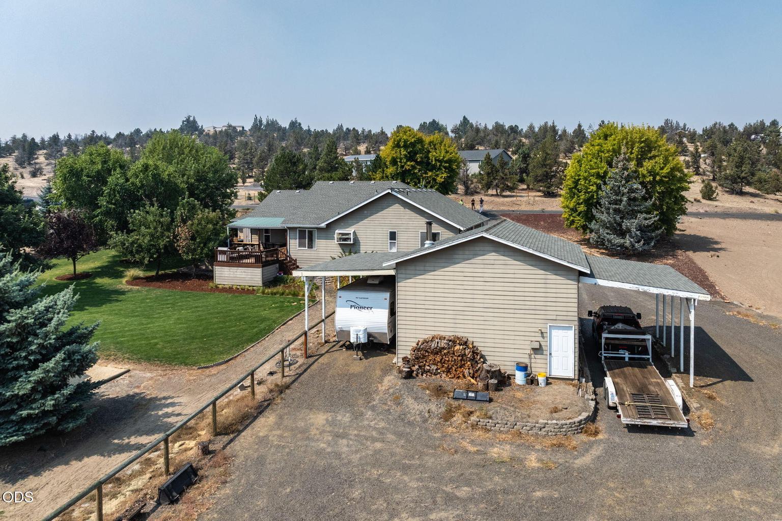 Photo of 2085 SE Sagebrush Drive 41 of 52