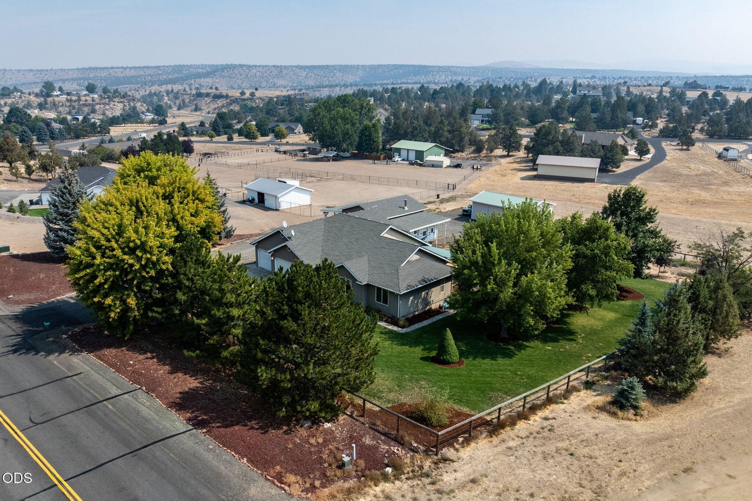 Photo of 2085 SE Sagebrush Drive 33 of 52