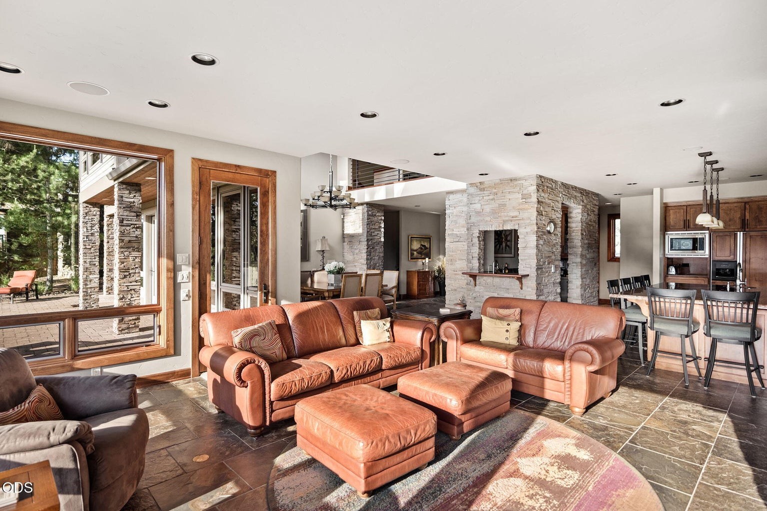 Photo of 56680 Lunar Drive 10 of 56