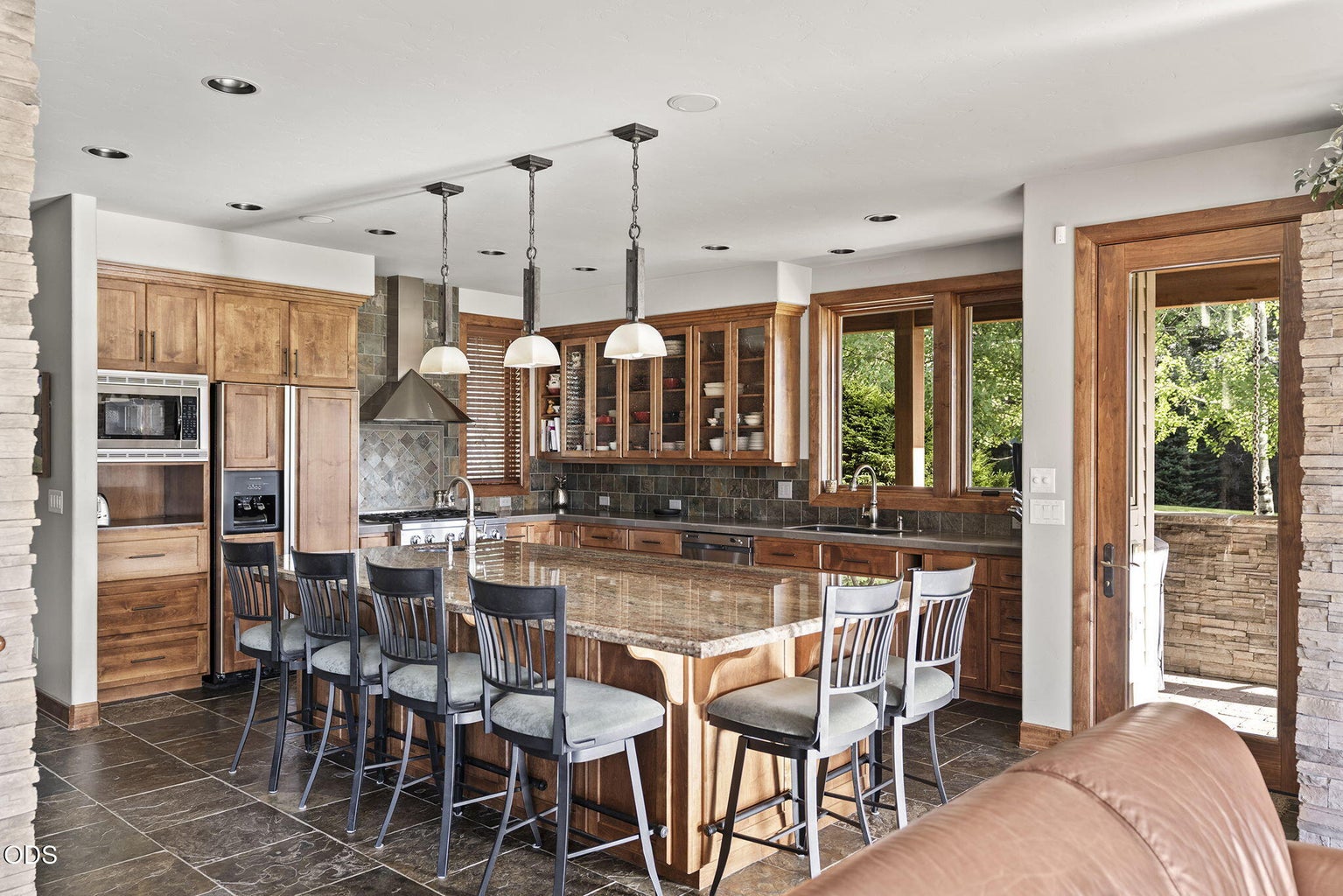 Photo of 56680 Lunar Drive 11 of 56