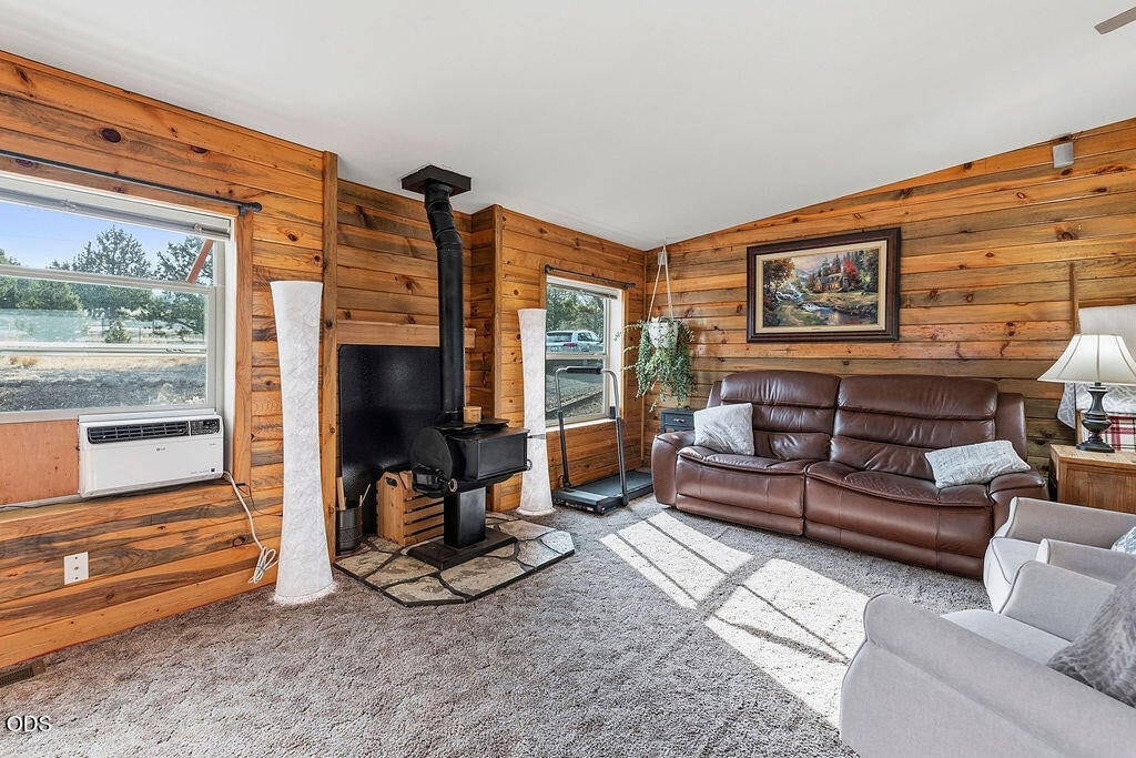Photo of 15491 SE Paiute 6 of 39