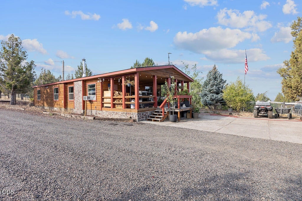 Photo of 15491 SE Paiute 20 of 39