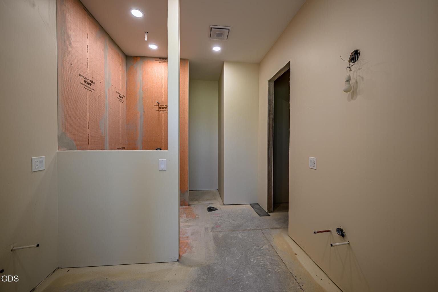 Photo of 3248 NE Yellowpine Road 14 of 62