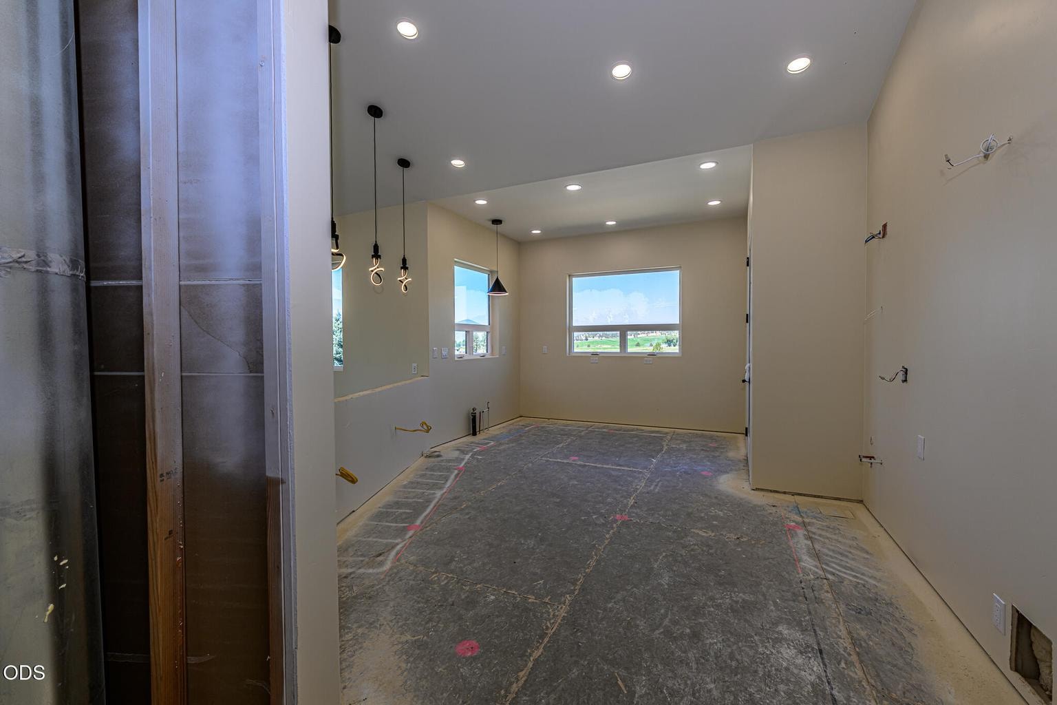 Photo of 3248 NE Yellowpine Road 53 of 62