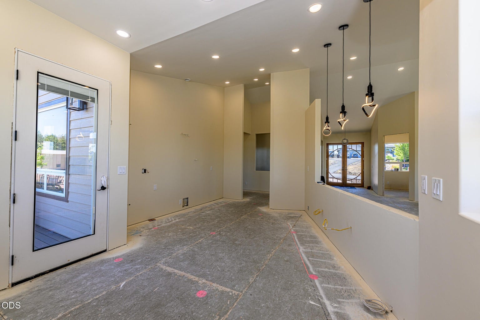 Photo of 3248 NE Yellowpine Road 58 of 62