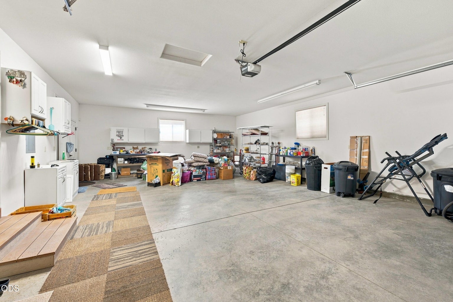 Attached Garage