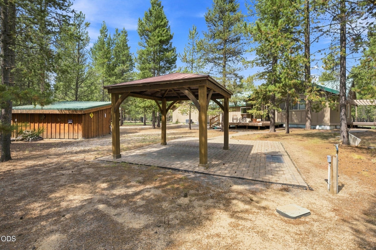 Entertainment Space, with Pergola
