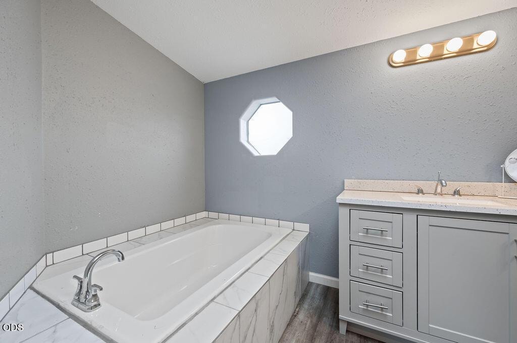 Photo of 101 NE Daisy Street 22 of 34