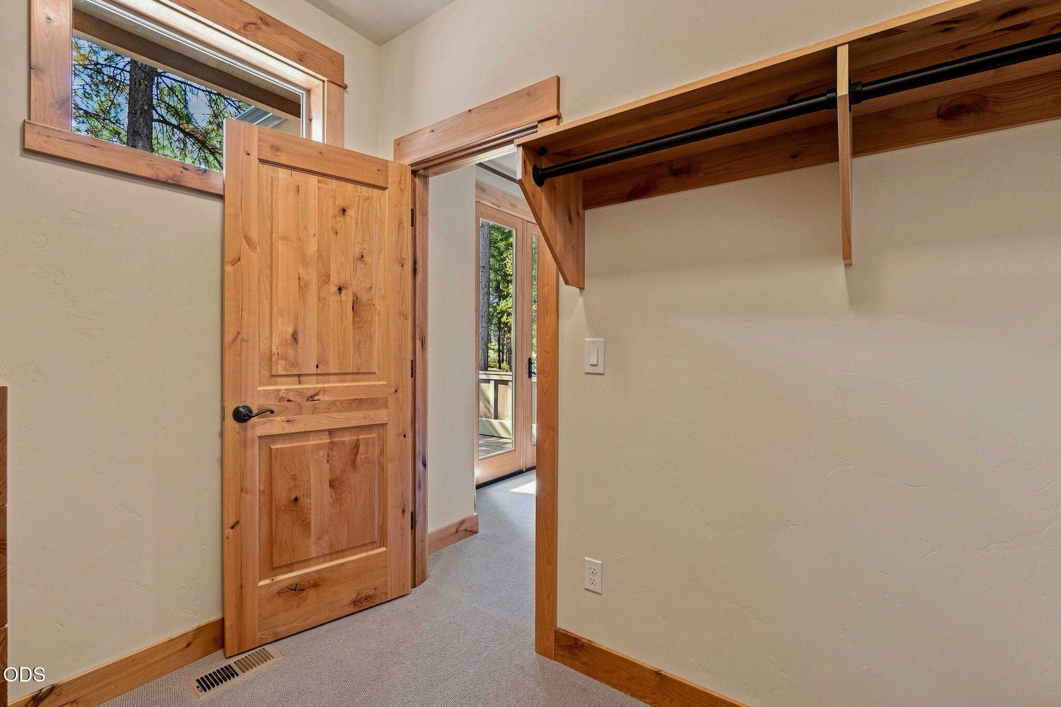 Photo of 56311 Fireglass Loop 27 of 49