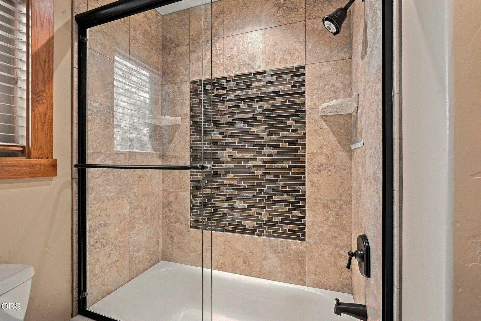 Photo of 56311 Fireglass Loop 40 of 49