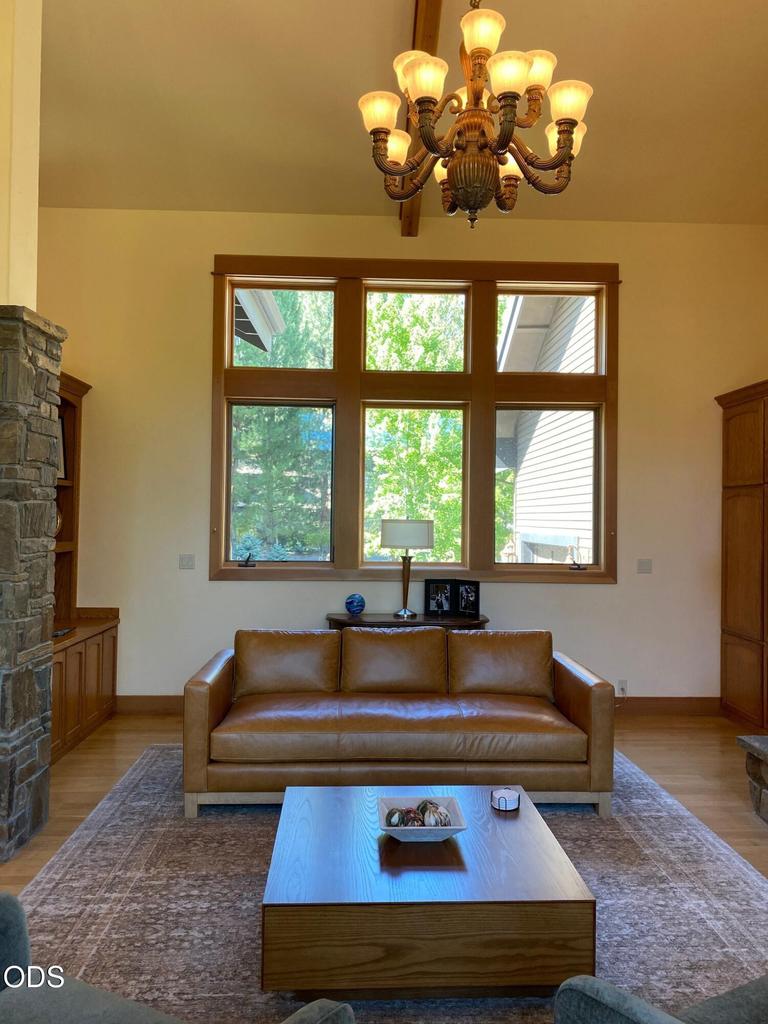 Photo of 61858 Bunker Hill Court 13 of 33