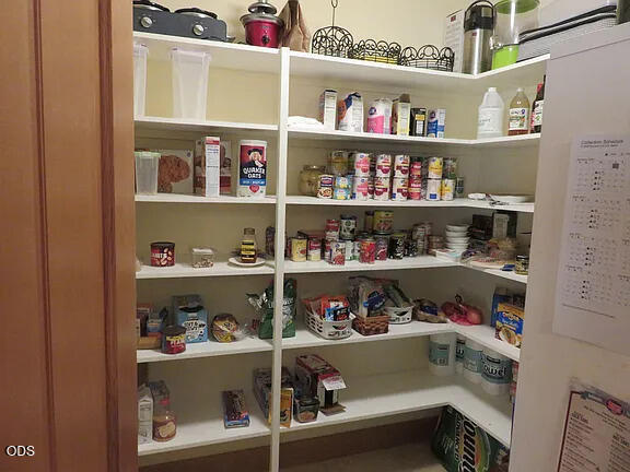 Photo of 61858 Bunker Hill Court 19 of 33