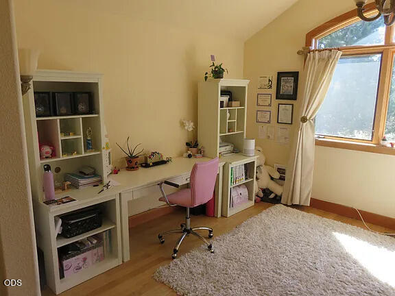 Photo of 61858 Bunker Hill Court 24 of 33