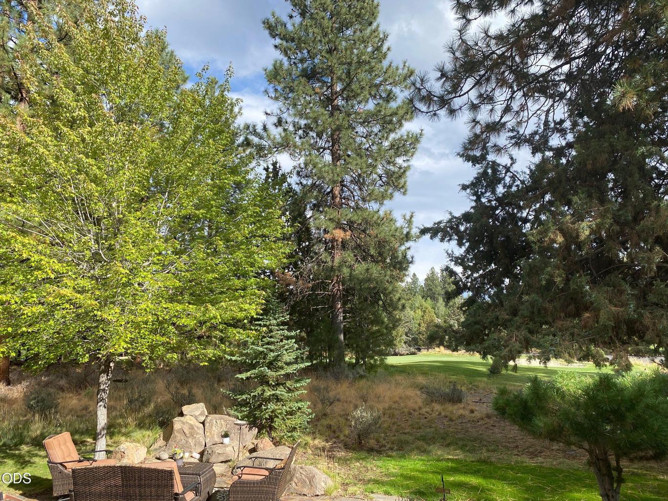 Photo of 61858 Bunker Hill Court 5 of 33