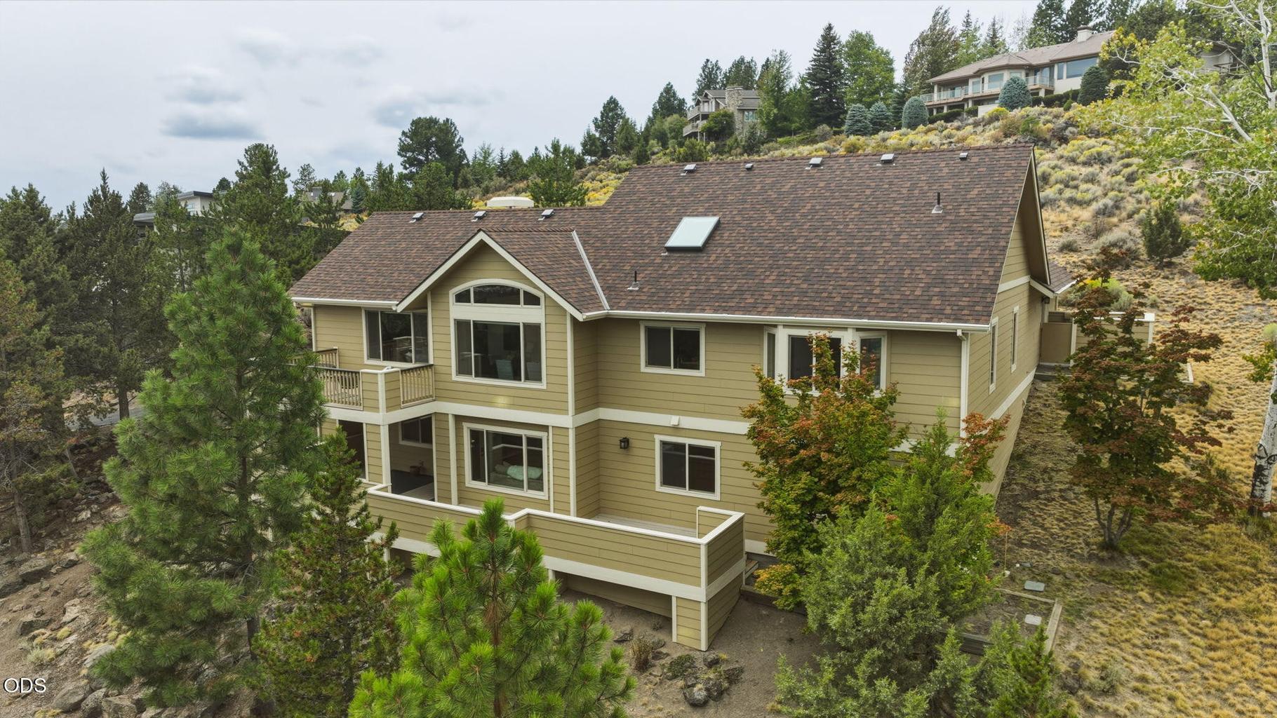 0.61-Acre Awbrey Butte Lot