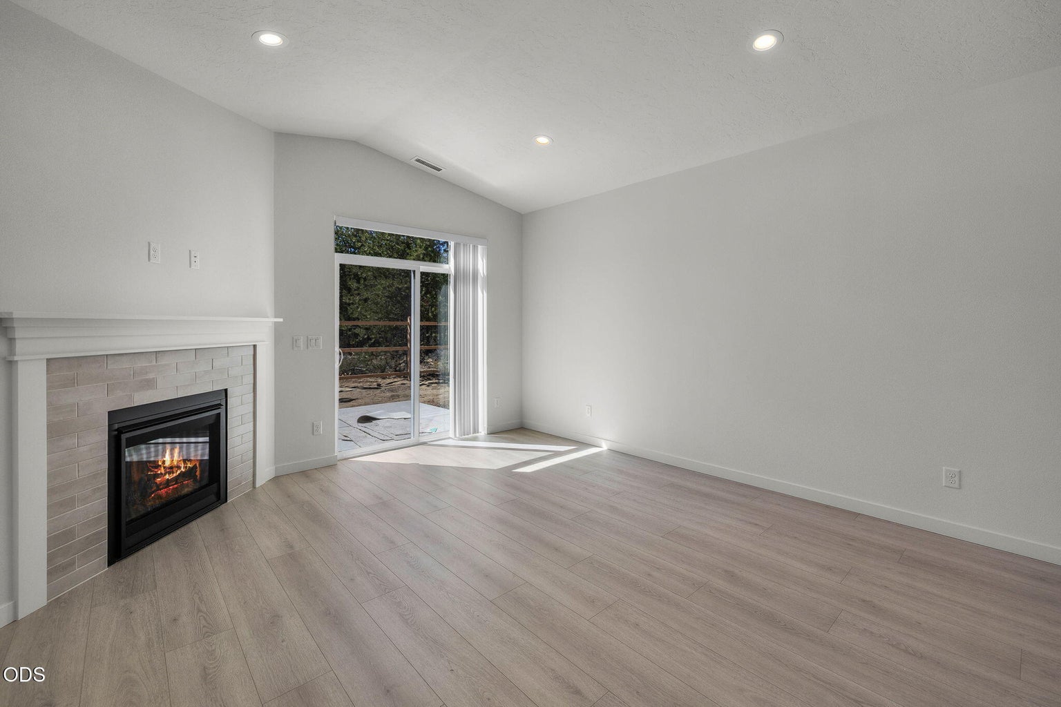 Photo of 16651 Neil Lane 7 of 43