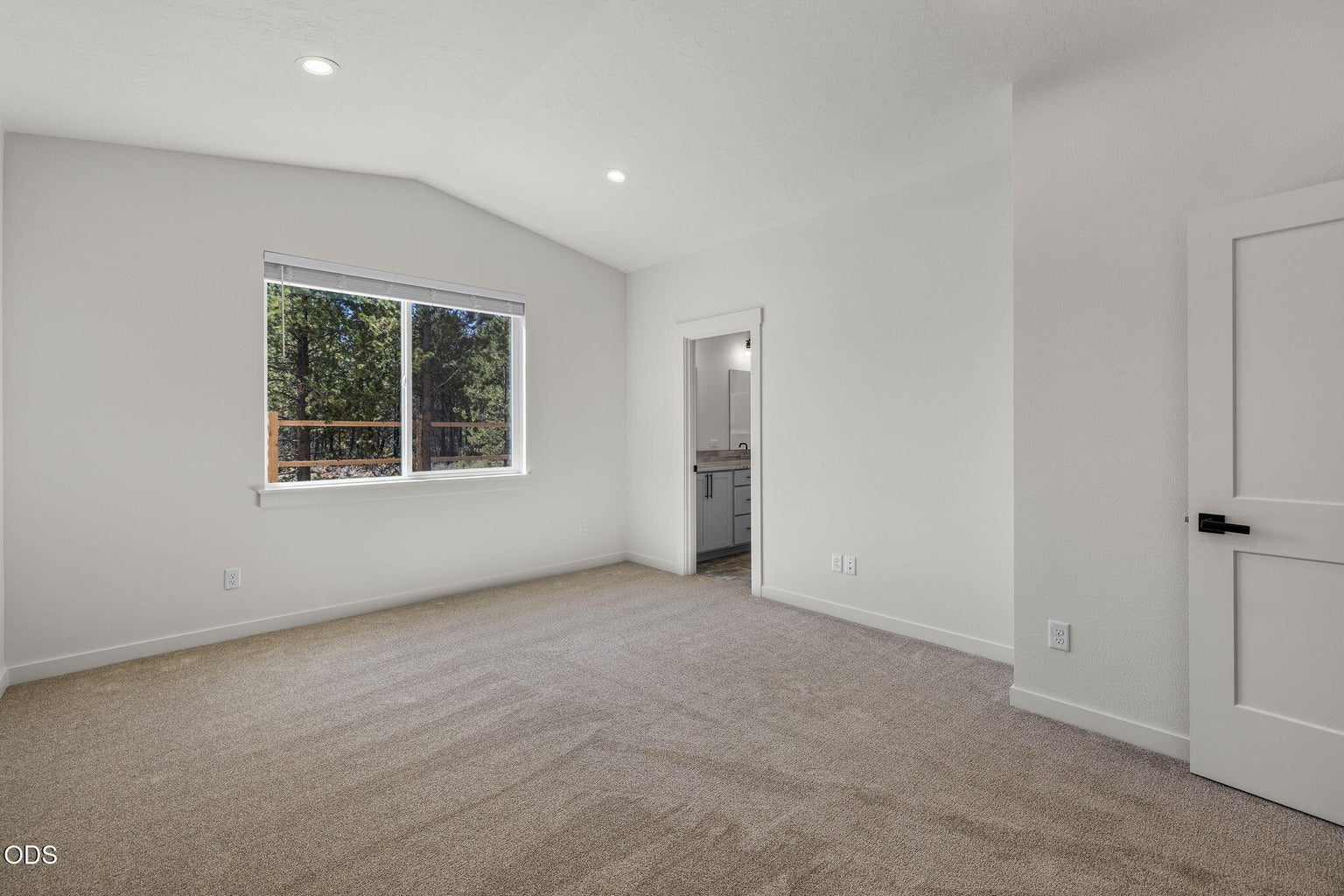 Photo of 16651 Neil Lane 17 of 43