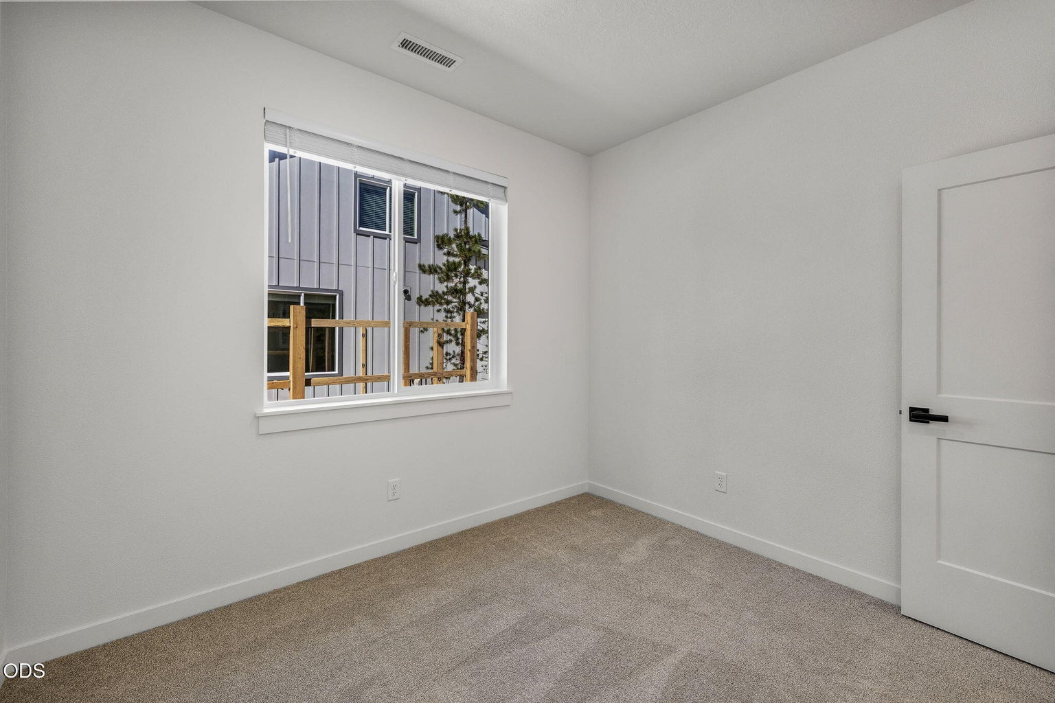 Photo of 16651 Neil Lane 24 of 43