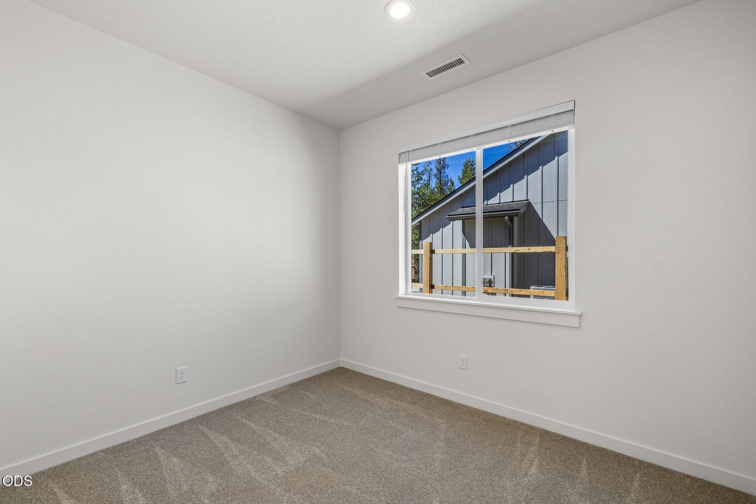 Photo of 16651 Neil Lane 26 of 43