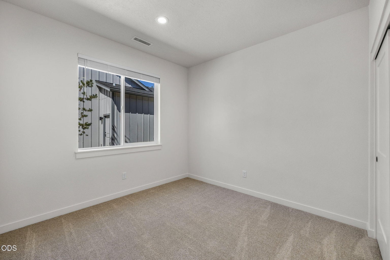 Photo of 16651 Neil Lane 29 of 43