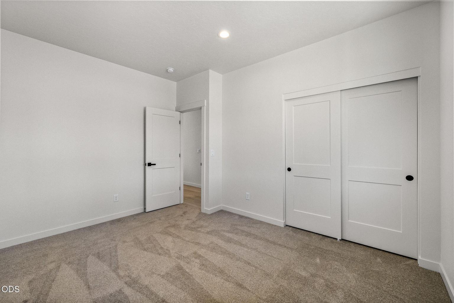 Photo of 16651 Neil Lane 32 of 43
