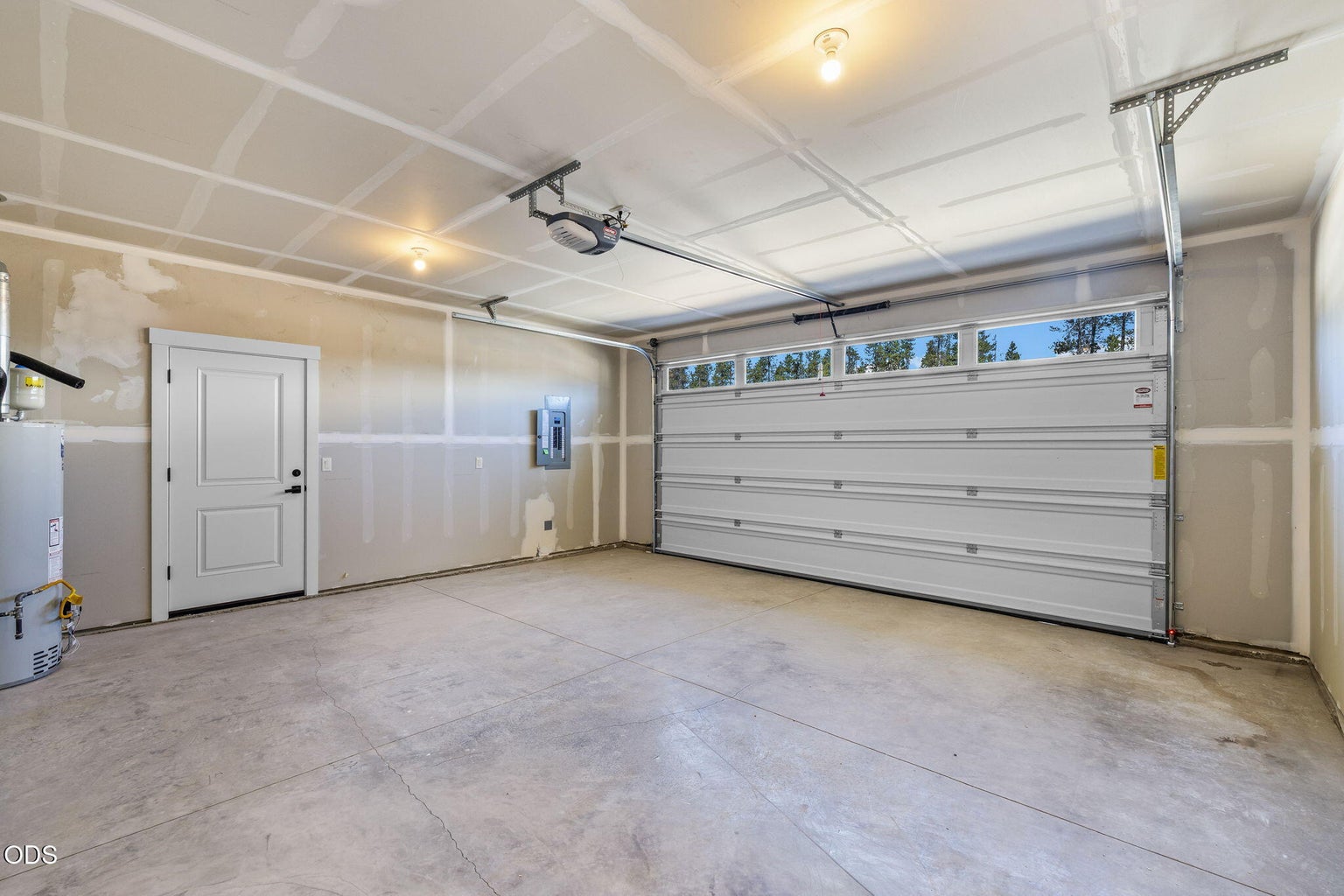 Photo of 16651 Neil Lane 35 of 43