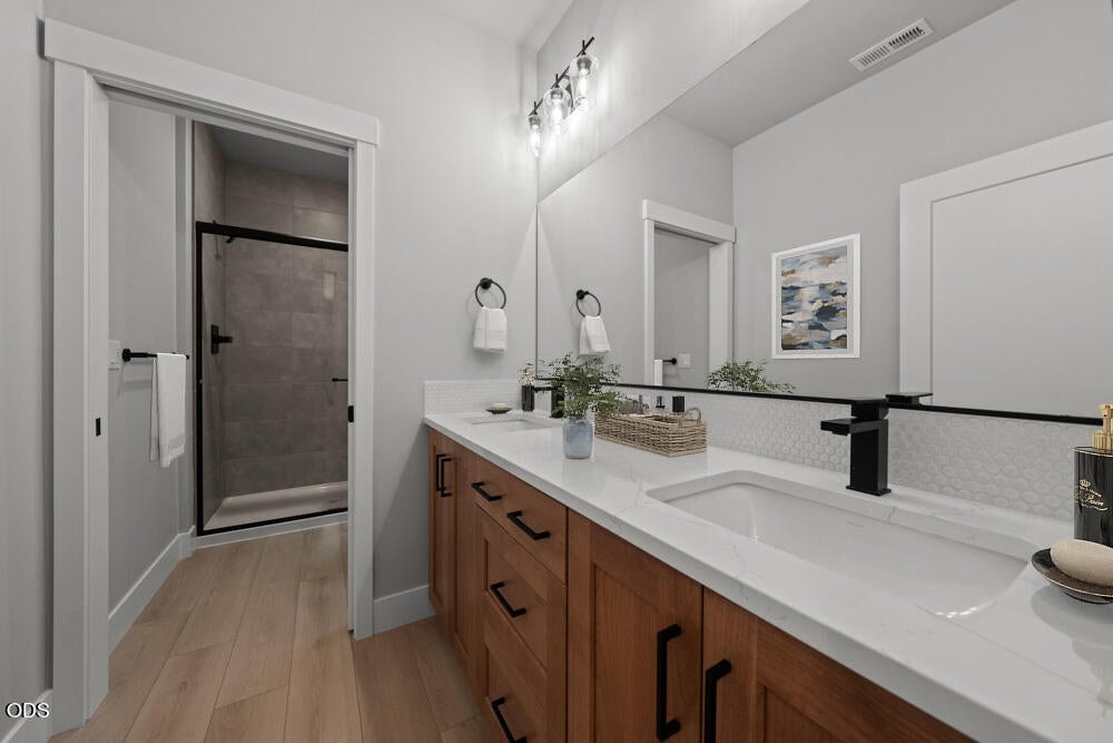 Home will be similar to photos shown