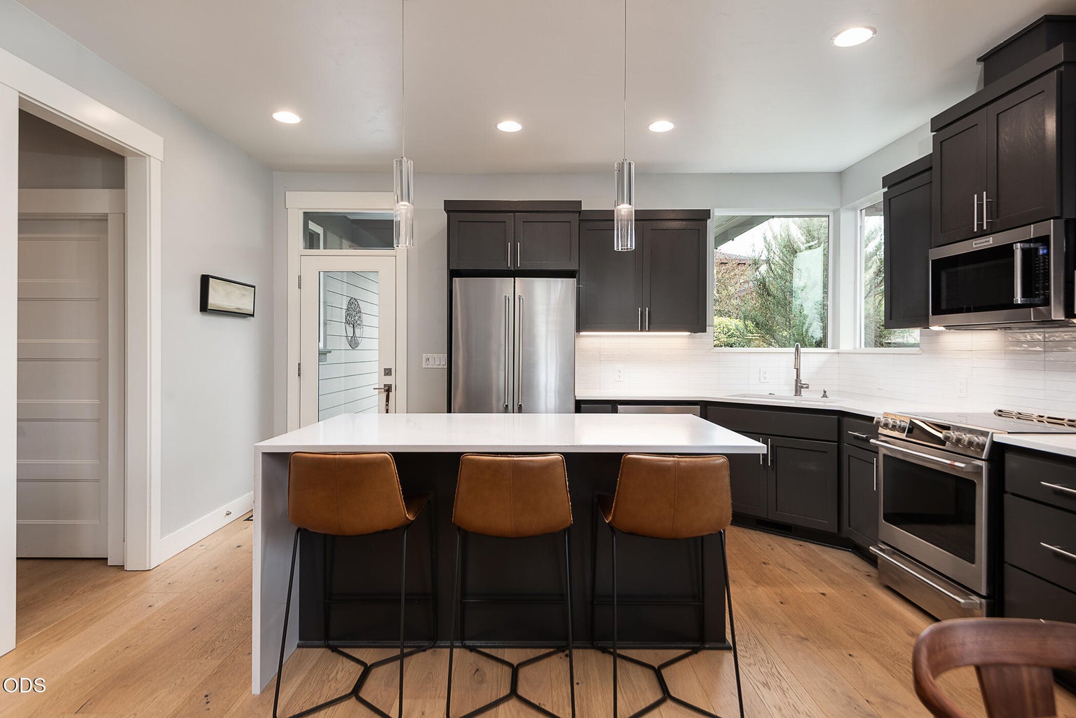 Photo of 20671 SE Cougar Peak Drive 10 of 32