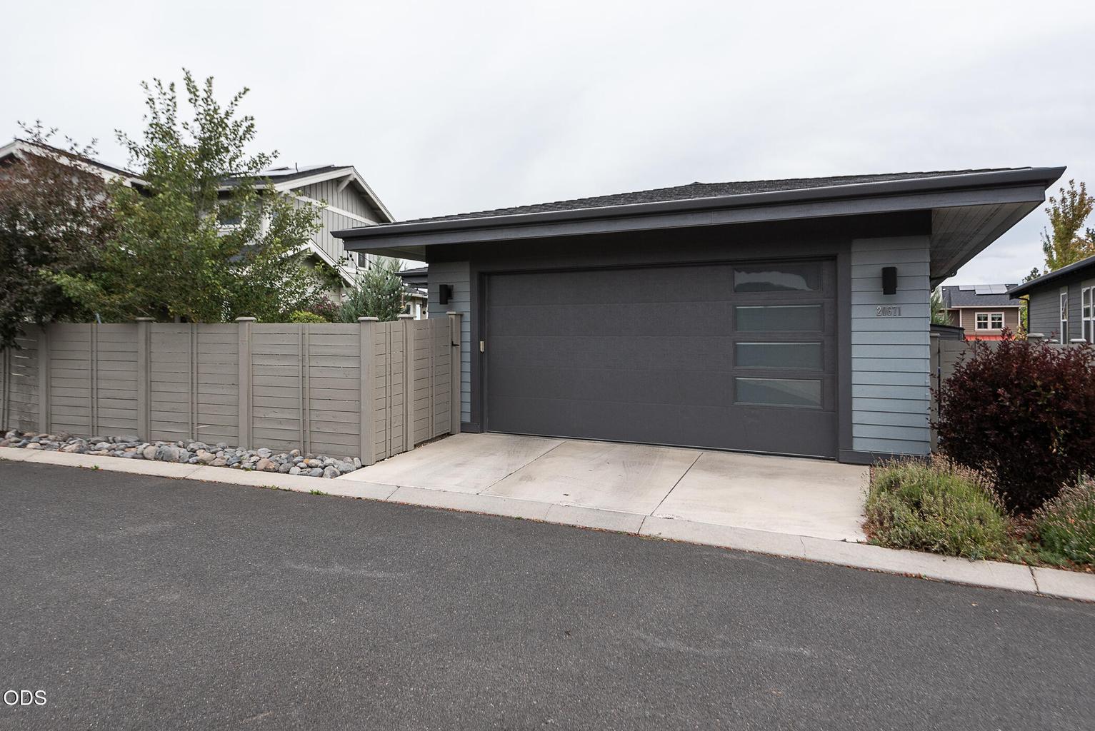 Photo of 20671 SE Cougar Peak Drive 29 of 32