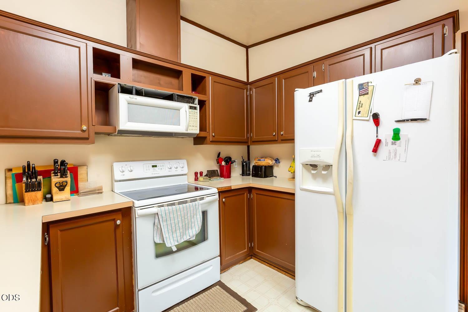 Photo of 59865 Cheyenne Road 11 of 44