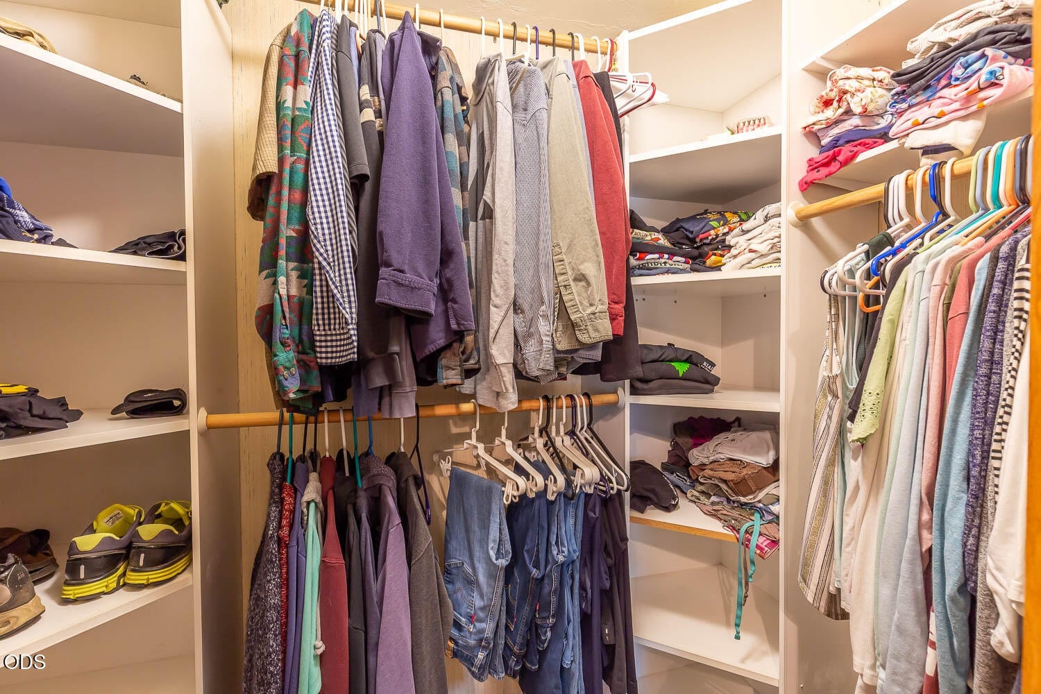 primary walk in closet