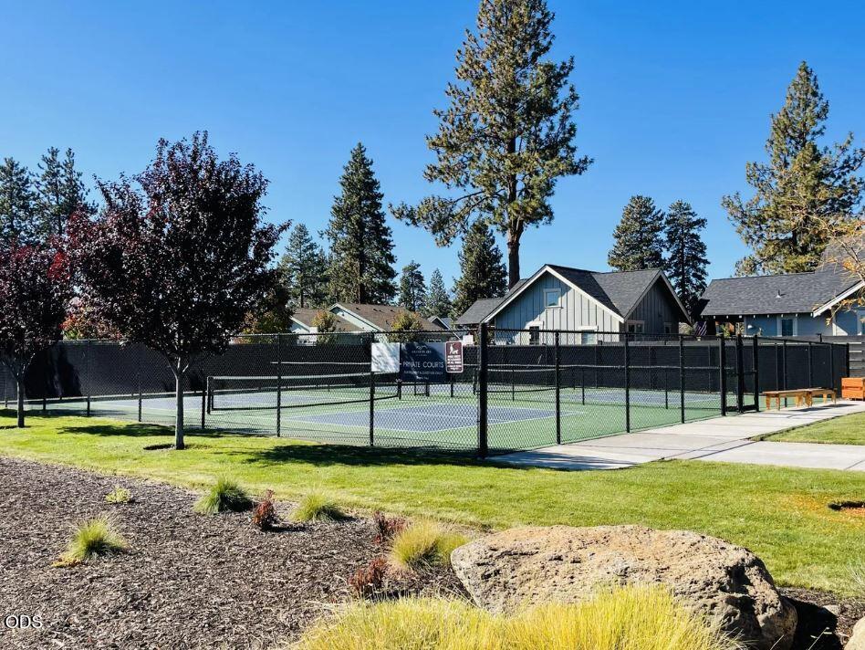Photo of 351 E Diamond Peak Avenue 12 of 12