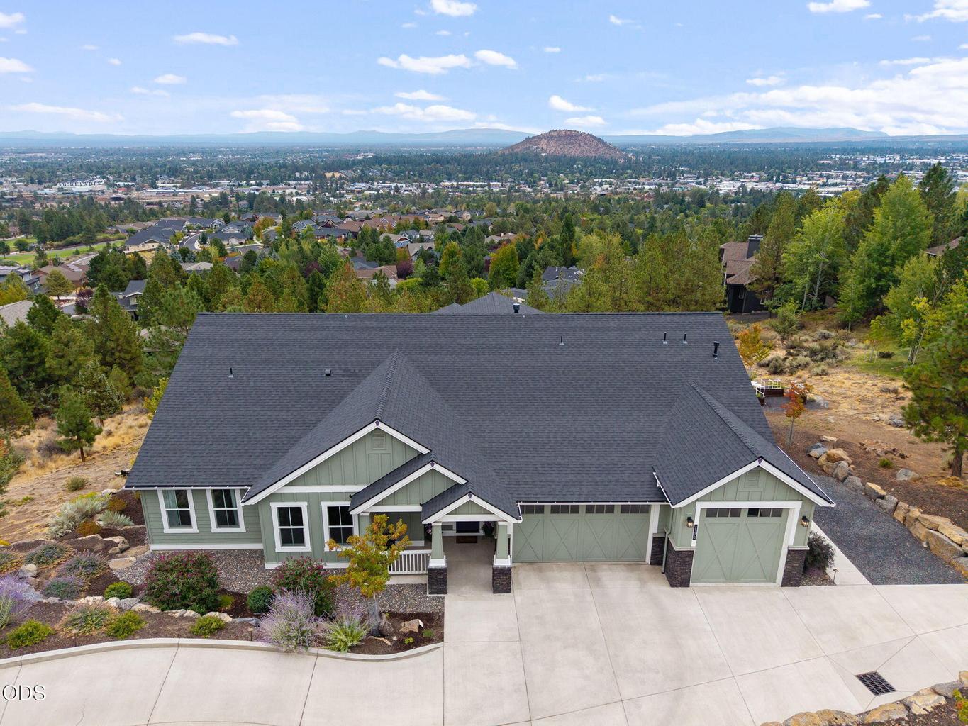 Photo of 2378 NW Wyeth Place 1 of 44