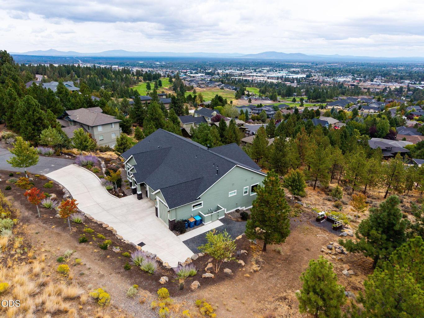 Photo of 2378 NW Wyeth Place 39 of 44
