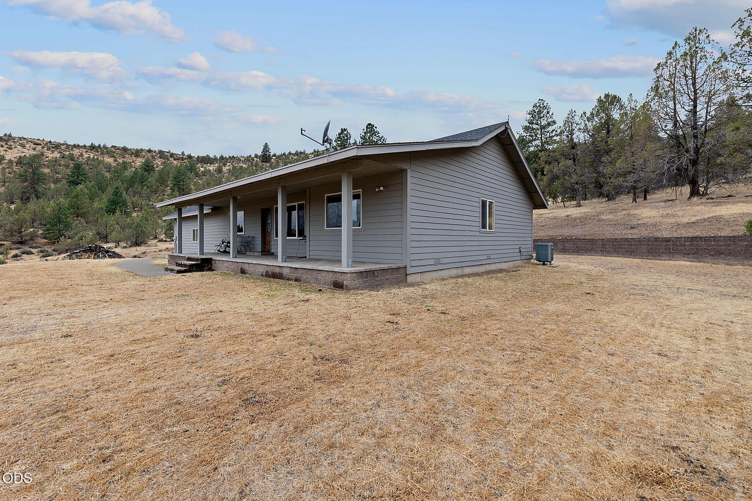 Photo of 3335 NE McKay Creek Road 4 of 50